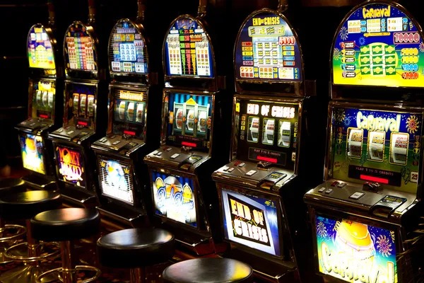 Payment method options on pool hk including DANA, OVO, GoPay, and bank transfers